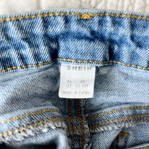 Shein denim blue jean shorts - Picture 3 of 3